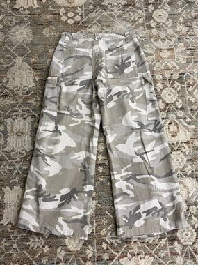 Grey Baggy Wide-Leg Cargo Pants